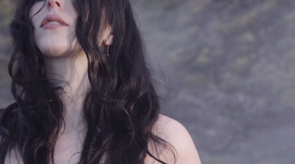 Be all Things Chelsea Wolfe