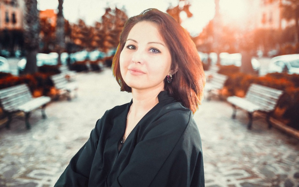 Pictures in gray pink colors