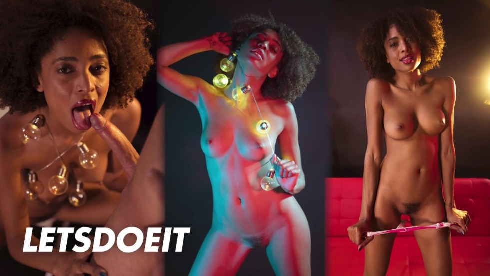 Letsdoeit - Hot American Babe Blows and Bangs Gynecologist Doctor