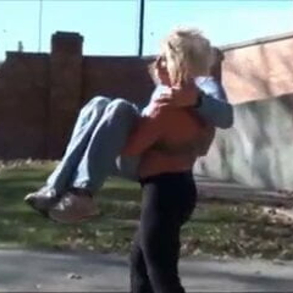 Rachel Kummon muscle nude