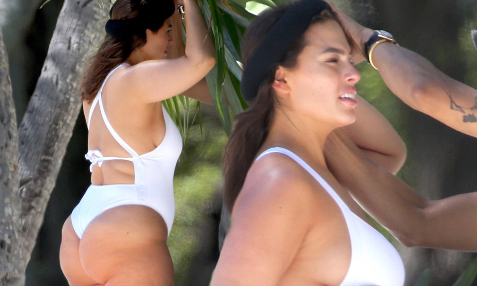 Anime girls on a dark background