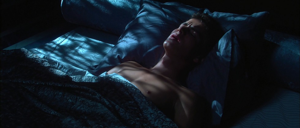 Yuen McGregor bed scenes