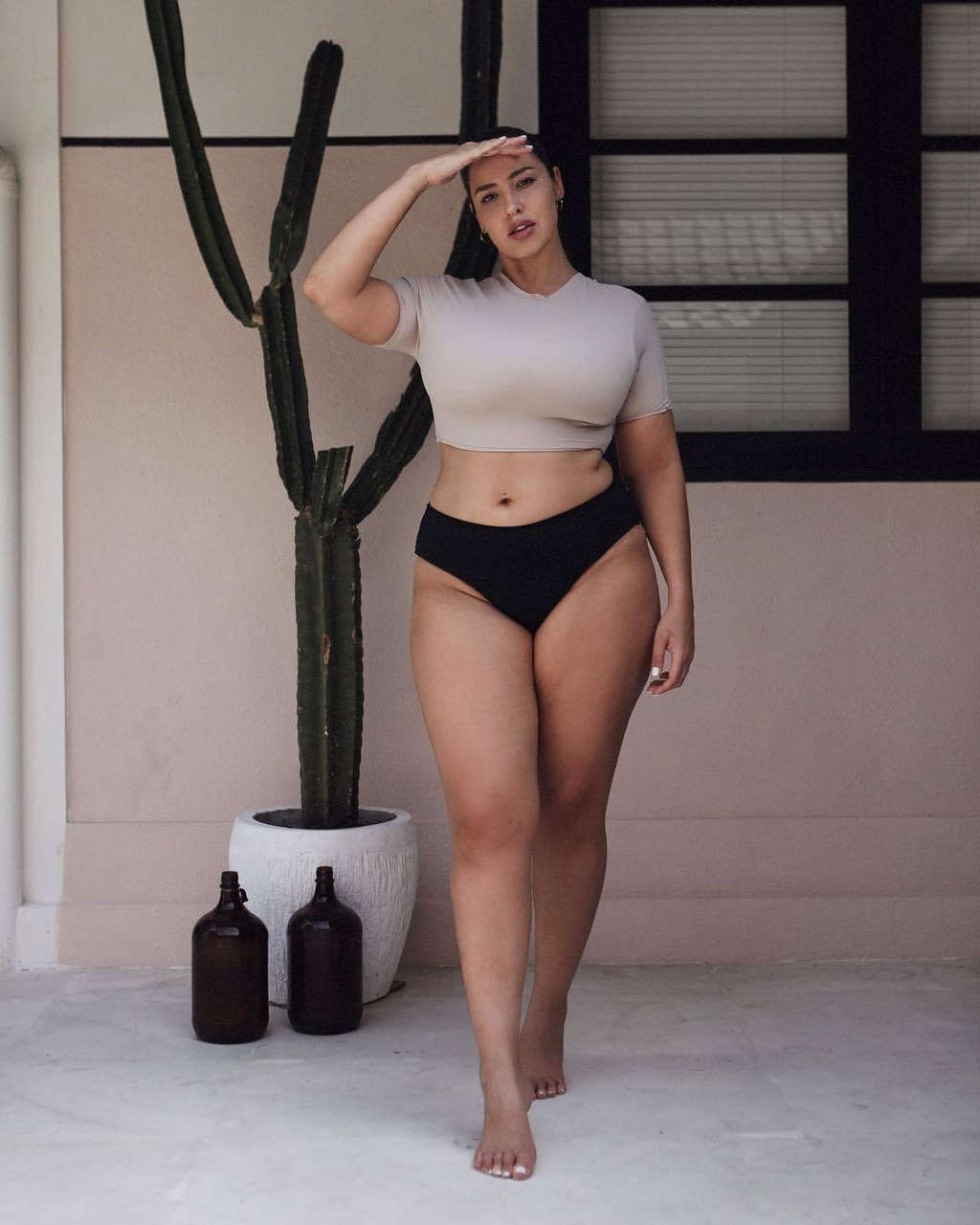 Cartoon ballerina Felis