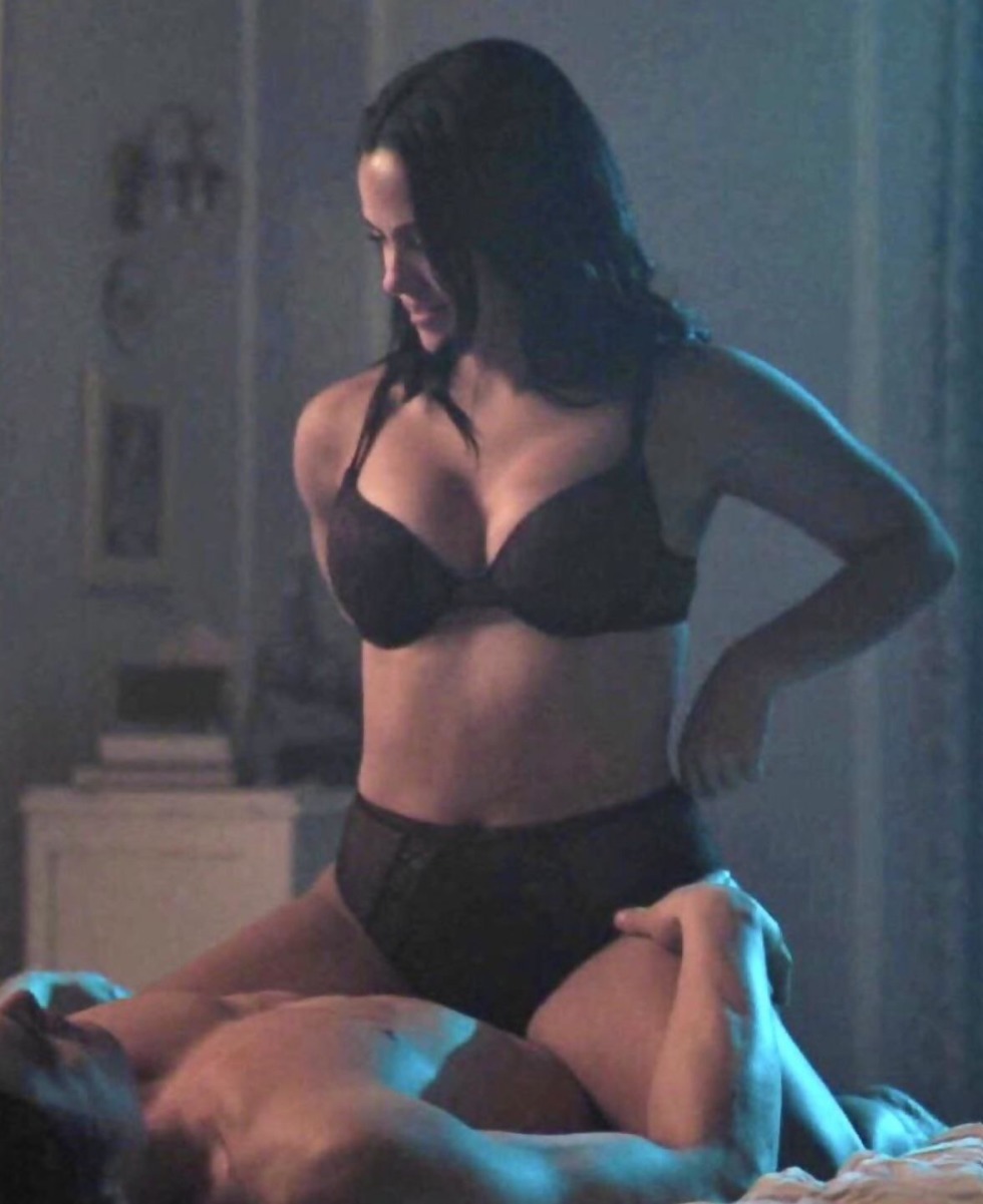 Camilla Mendes Naked Riverdale