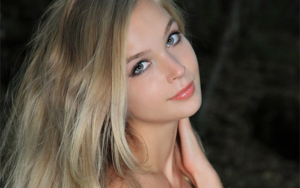 I'm hot, do something