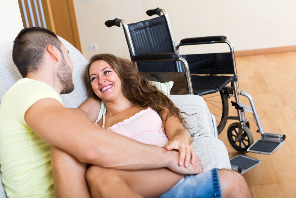 How to wash a person with disabilities in the bathroom