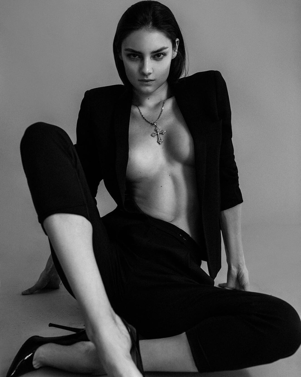 Victoria Levina Model-NOu18+