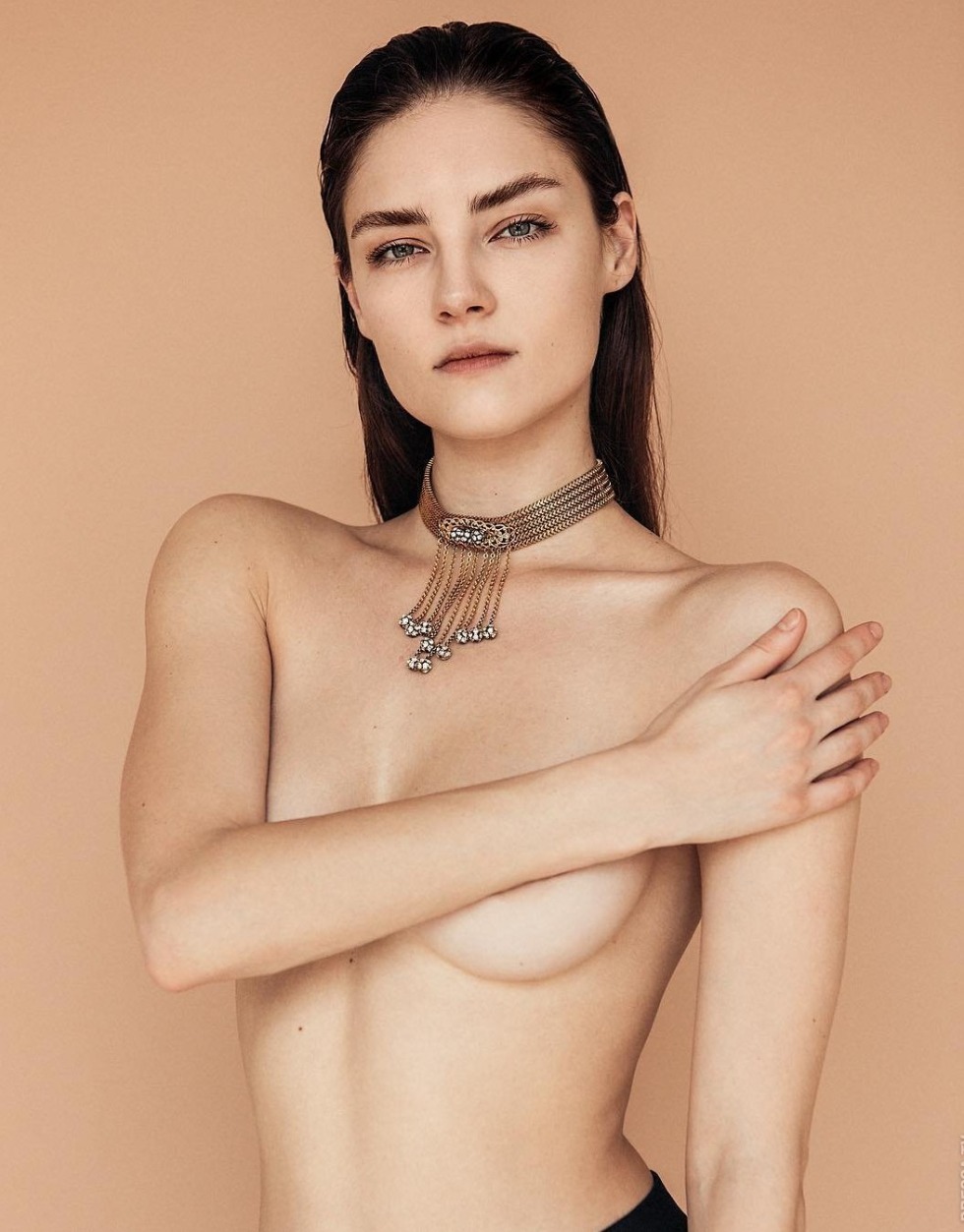 Vika Levina is naked