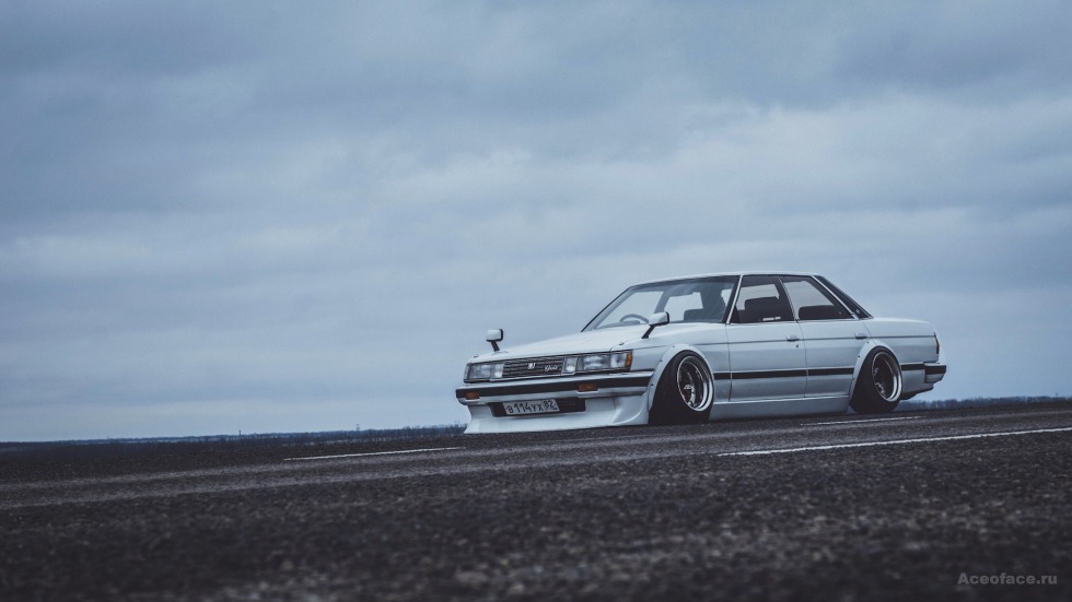 Toyota Crown S170 Stans