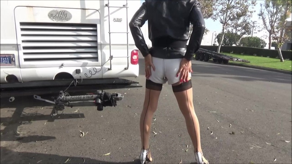 Gorgeous Shemale Stefani Special Hard Anal Doggystyle