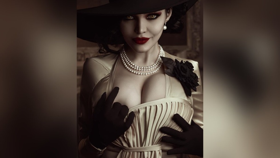 Kalinka Fox Lady Dimitrescu