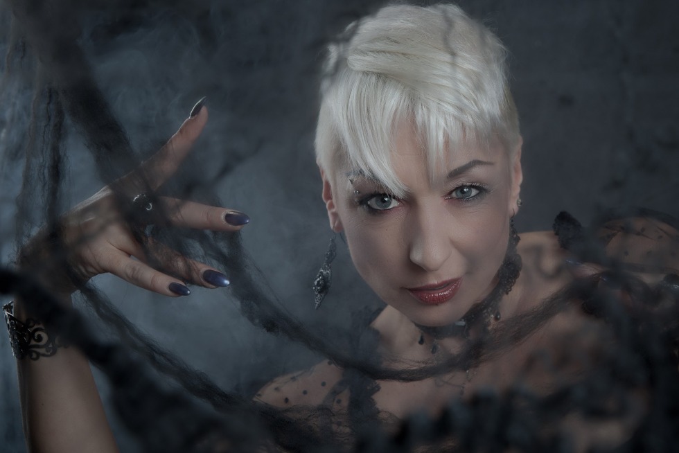 Aletta Ocean before surgery