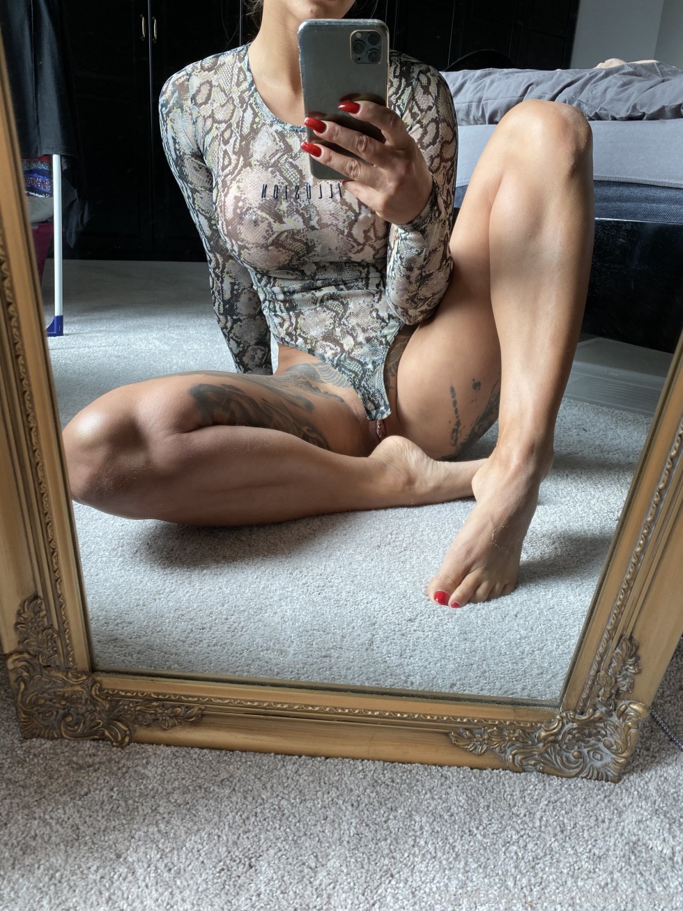 Vulgar blonde jil nude