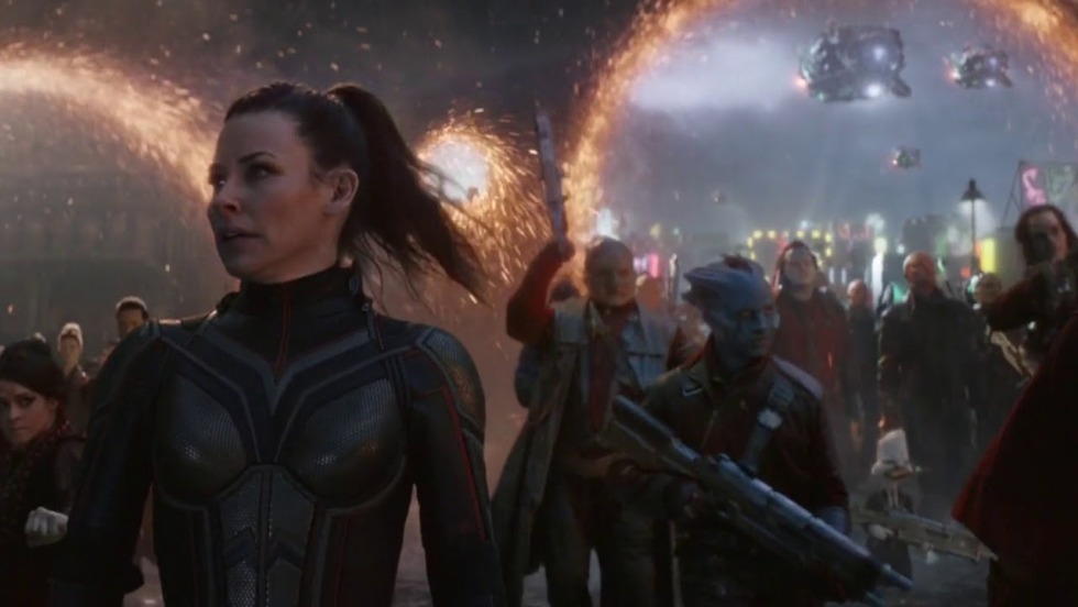 Lia Thompson hot Howard Utka