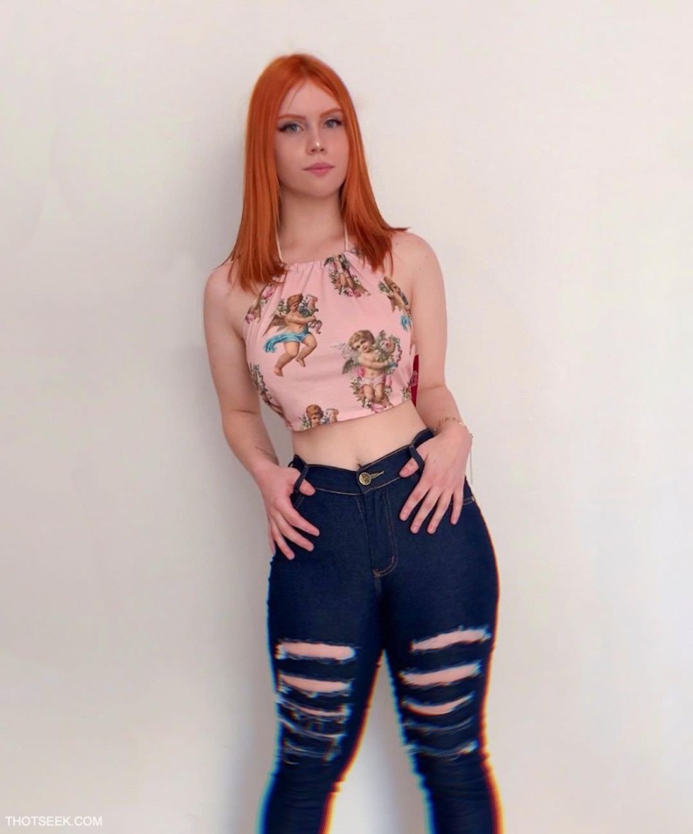 Clara lindblom in a dress